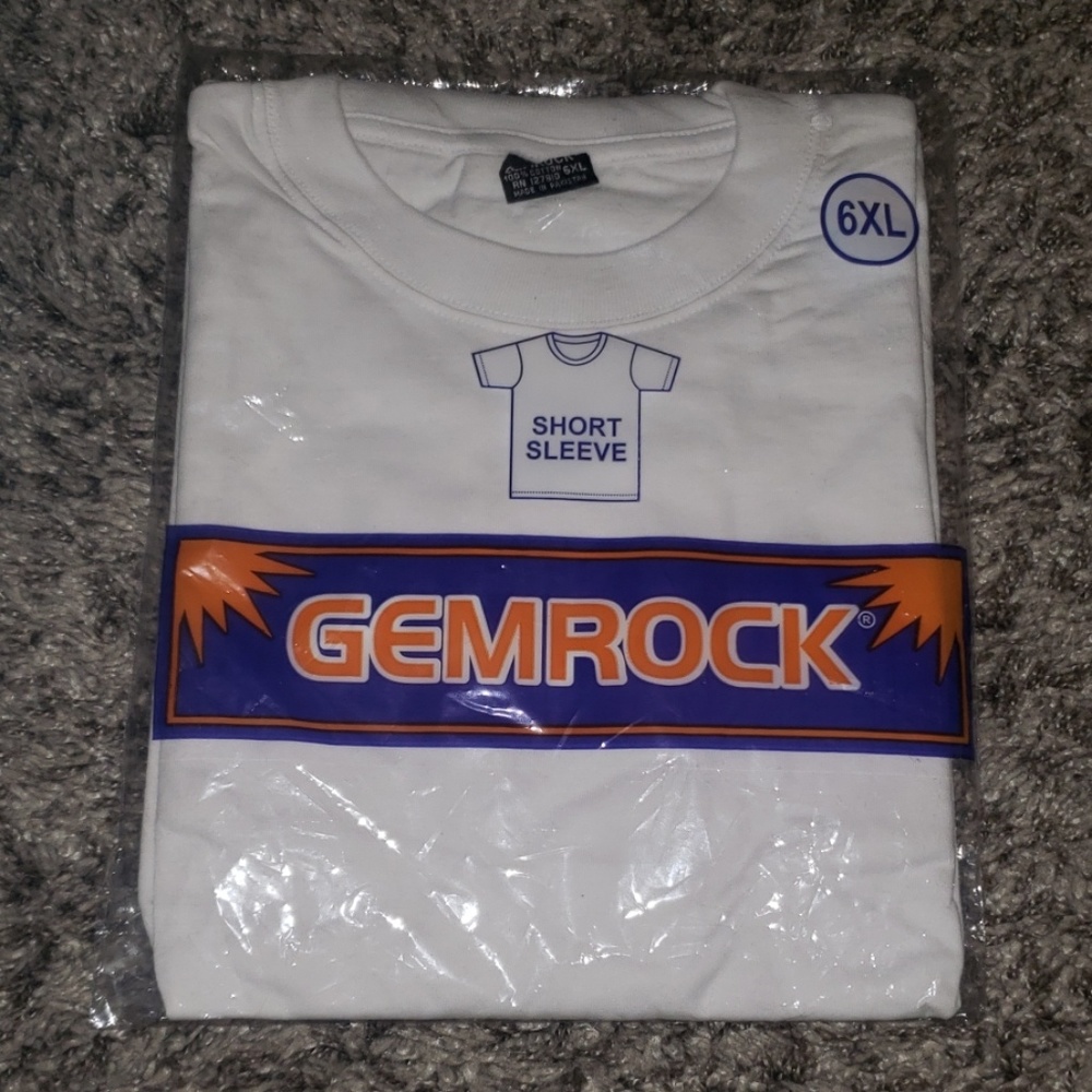 NWT short sleeve t shirt